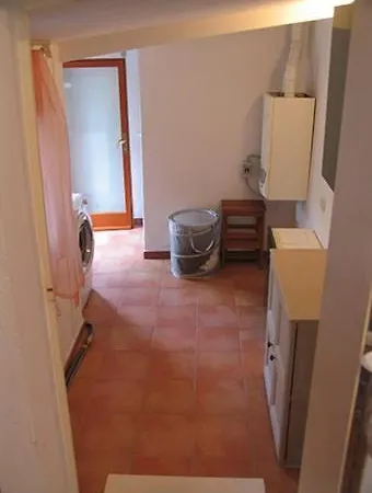 아파트 Garden With Parking Space And Ac, Near The Sea *